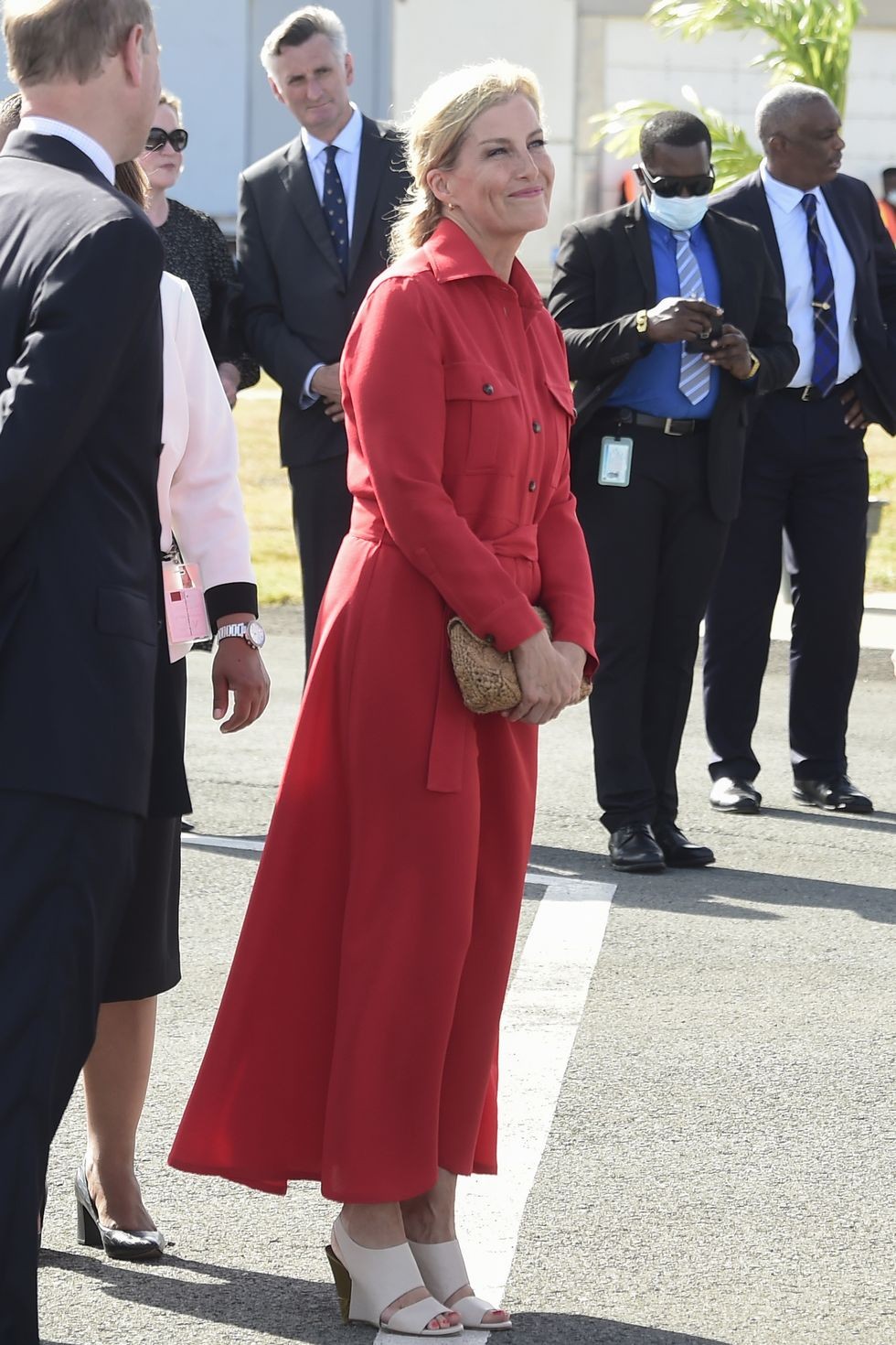 Hoàng gia Anh: Gu thời trang sành điệu của vợ hoàng tử Edward