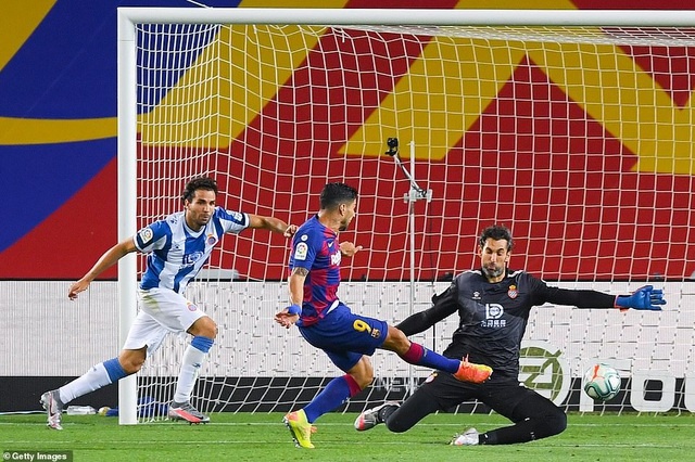 Luis Suarez ghi bàn, Barcelona nuôi mộng bám đuổi Real Madrid luis suarez ghi ban barcelona nuoi mong bam duoi real madrid 1