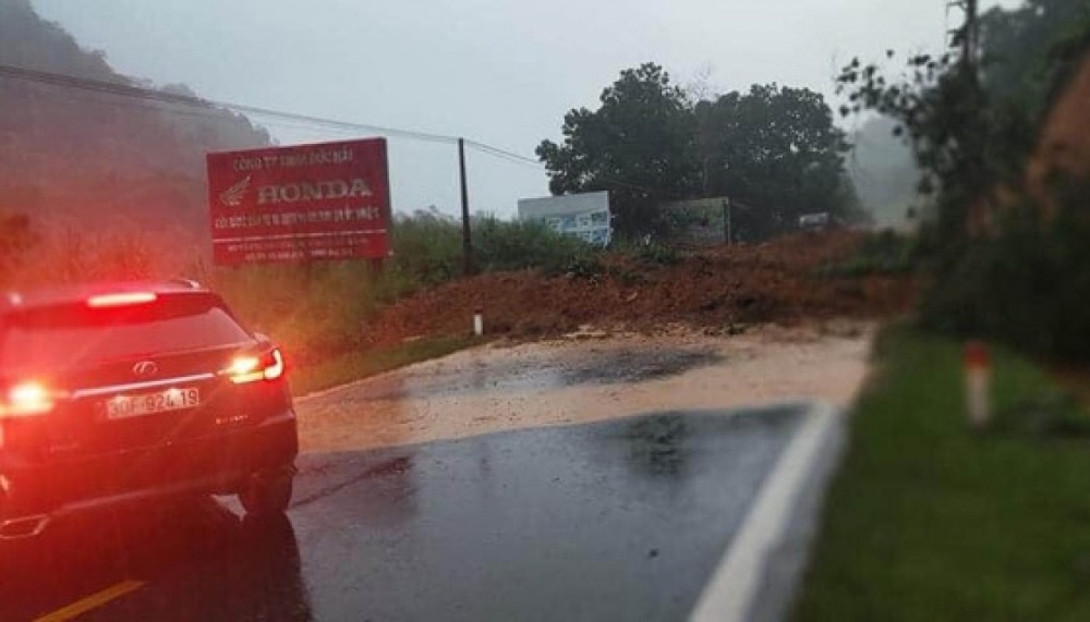 hinh anh ha giang bi bao vay trong nuoc lu 13