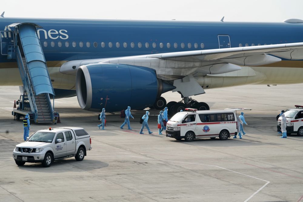 Dịch Covid-19: Hình ảnh chuyến bay thắm tình đồng bào từ Guinea Xích đạo
