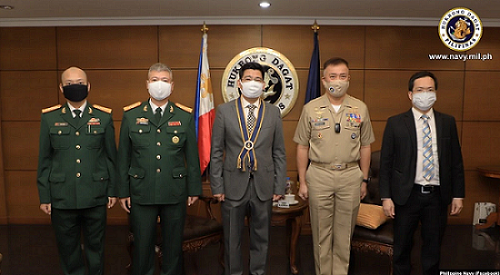 Cầu nối thúc đẩy hợp tác giữa hai quốc gia, hai dân tộc