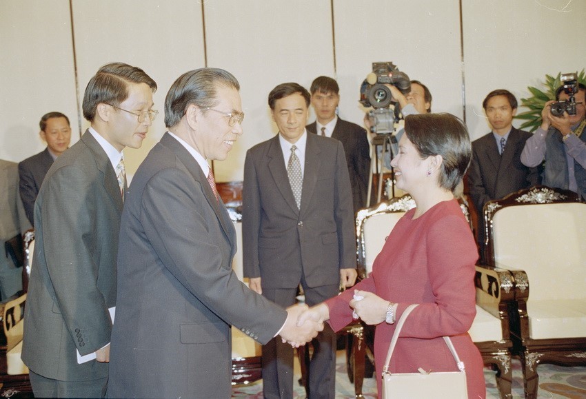 Việt Nam   Philippines: 45 năm qua những bức ảnh