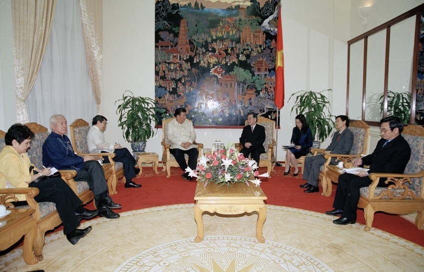 Việt Nam   Philippines: 45 năm qua những bức ảnh