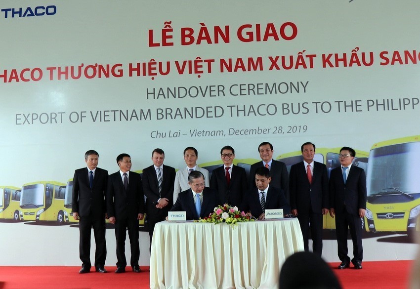 Việt Nam   Philippines: 45 năm qua những bức ảnh