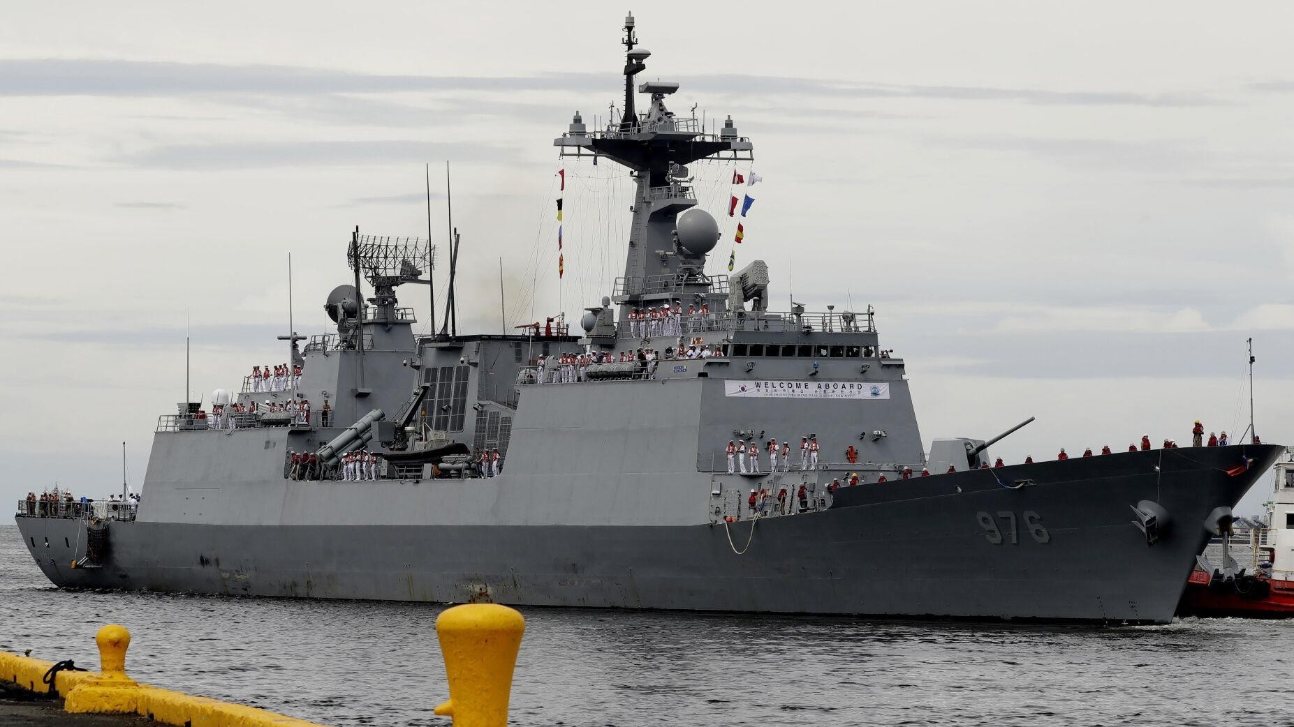 Hàn Quốc thay thế toàn bộ 300 thành viên thủy thủ đoàn trên tàu khu trục vì Covid-19