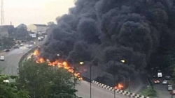 Vụ nổ xe chở nhiên liệu ở Kenya làm 13 người chết