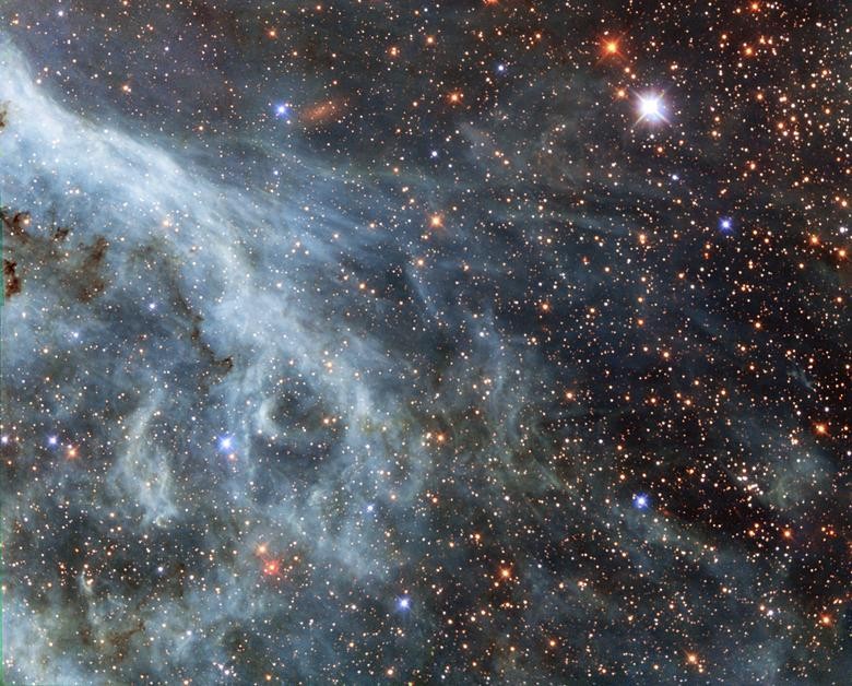'Phiêu lưu' trong không gian qua các bức ảnh từ kính viễn vọng Hubble