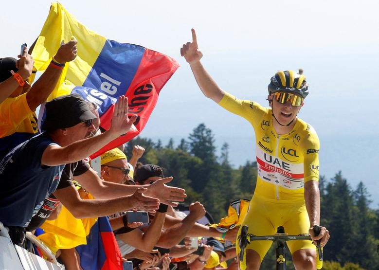 Những hình ảnh đẹp tại giải đua xe đạp Tour de France