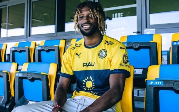 HLV CLB Pau FC hé lộ khả năng ra sân của người cạnh tranh vị trí trực tiếp với Quang Hải