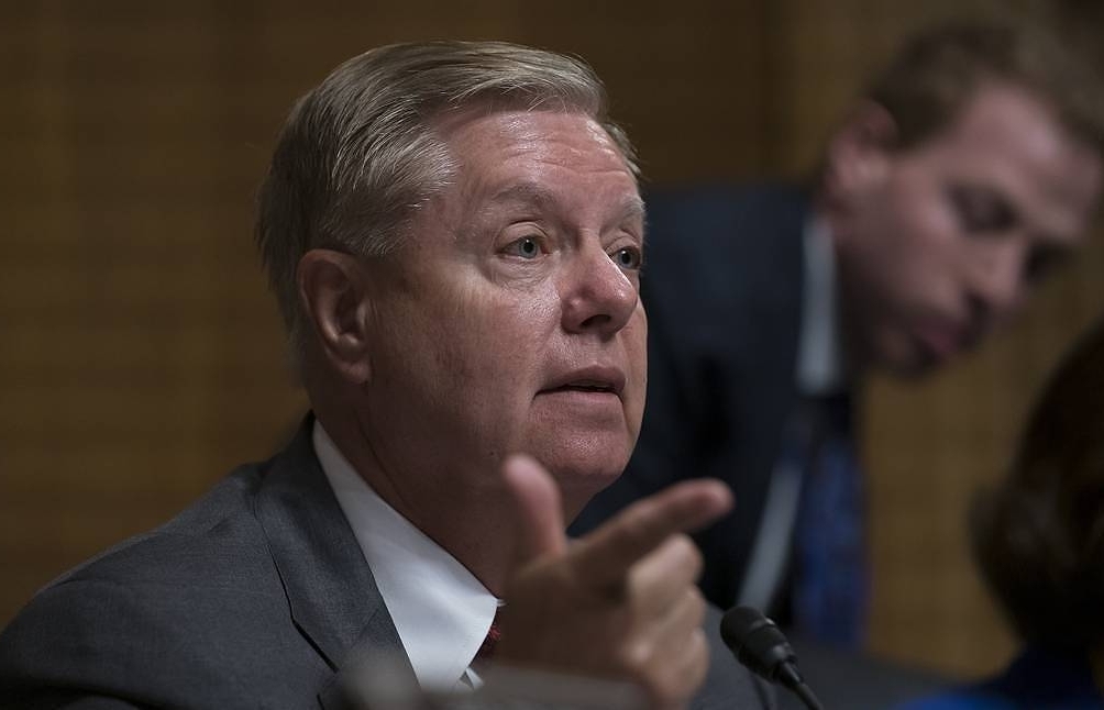 Thượng nghị sỹ Lindsey Graham: Mỹ nên tấn công các nhà máy lọc dầu của Iran