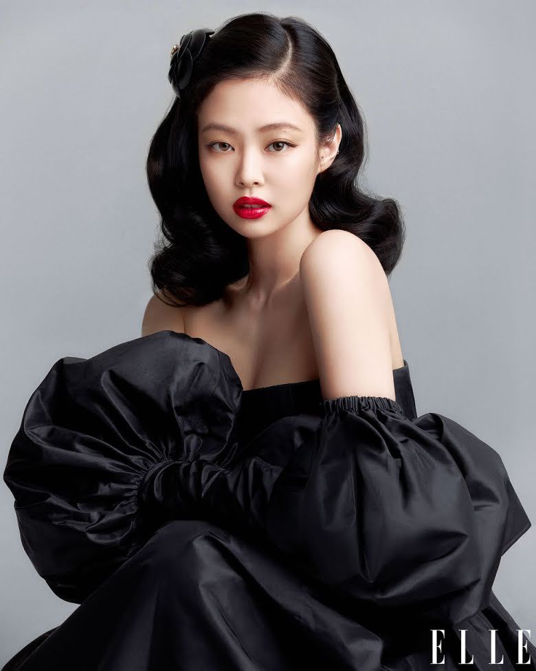 hinh anh blackpink xuat hien tren trang bia tap chi elle my