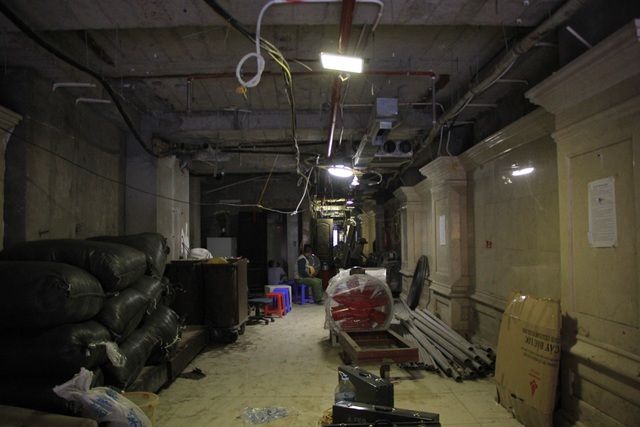 Dịch Covid-19: Vắng khách quốc tế, gia sản trăm tỷ trên phố cổ Hà Nội 'đóng cửa, phủ bụi'