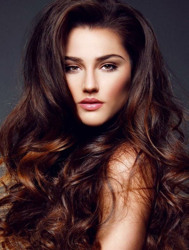 Nhan sắc đỉnh cao của chủ nhân danh hiệu Vẻ đẹp vượt thời gian 2021