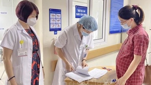 Thêm nghiên cứu chứng minh tính an toàn của vaccine Covid-19 với thai kỳ