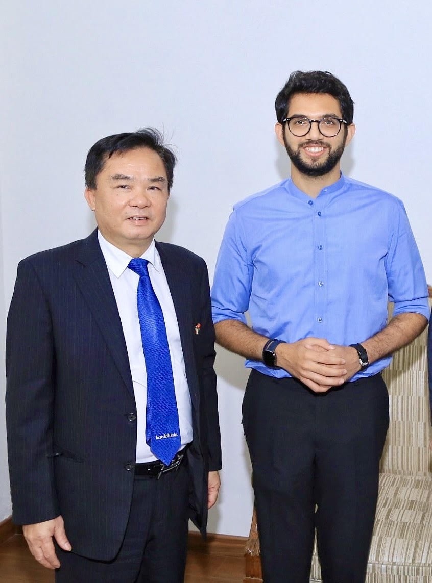 Tổng Lãnh sự cùng Bộ trưởng phụ trách đối ngoại của Bang Maharashtra