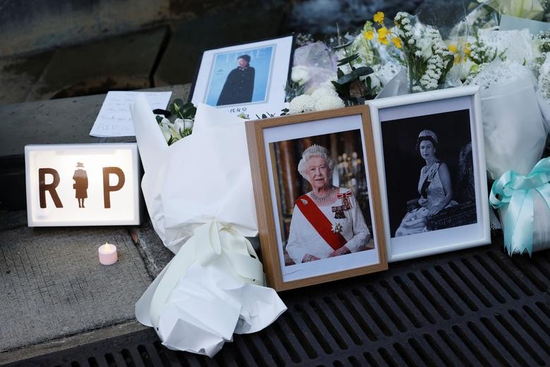 Thế giới tưởng nhớ Nữ hoàng Anh Elizabeth II