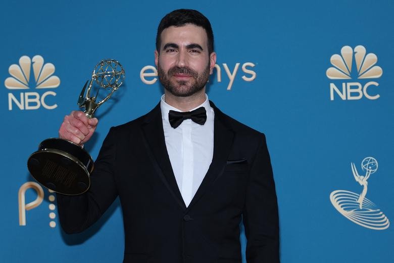 Những khoảnh khắc 'vàng' tại lễ trao giải Emmy 2022 Những khoảnh khắc 'vàng' tại lễ trao giải Emmy 2022