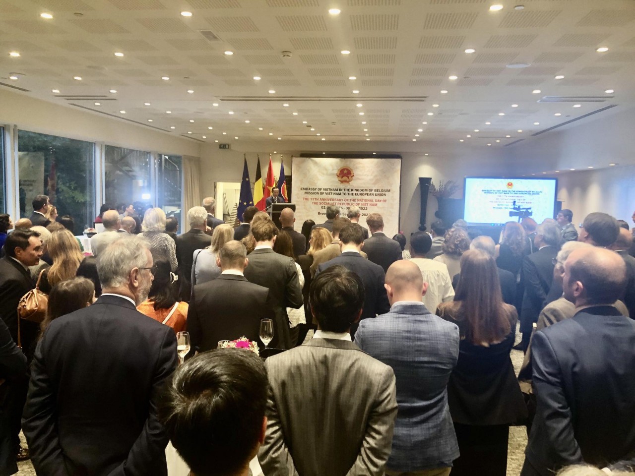 Long trọng tiệc chiêu đãi kỷ niệm 77 năm Quốc khánh nước Cộng hòa xã hội chủ nghĩa Việt Nam tại Bỉ Long trọng tiệc chiêu đãi kỷ niệm 77 năm Quốc khánh nước Cộng hòa xã hội chủ nghĩa Việt Nam tại Bỉ