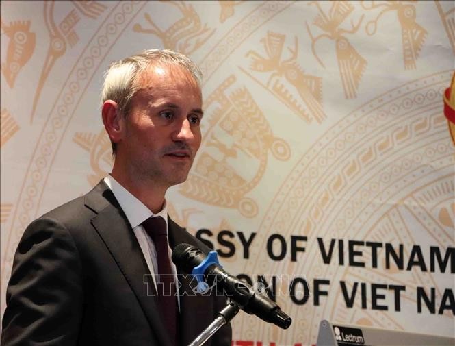 Long trọng tiệc chiêu đãi kỷ niệm 77 năm Quốc khánh nước Cộng hòa xã hội chủ nghĩa Việt Nam tại Bỉ Long trọng tiệc chiêu đãi kỷ niệm 77 năm Quốc khánh nước Cộng hòa xã hội chủ nghĩa Việt Nam tại Bỉ