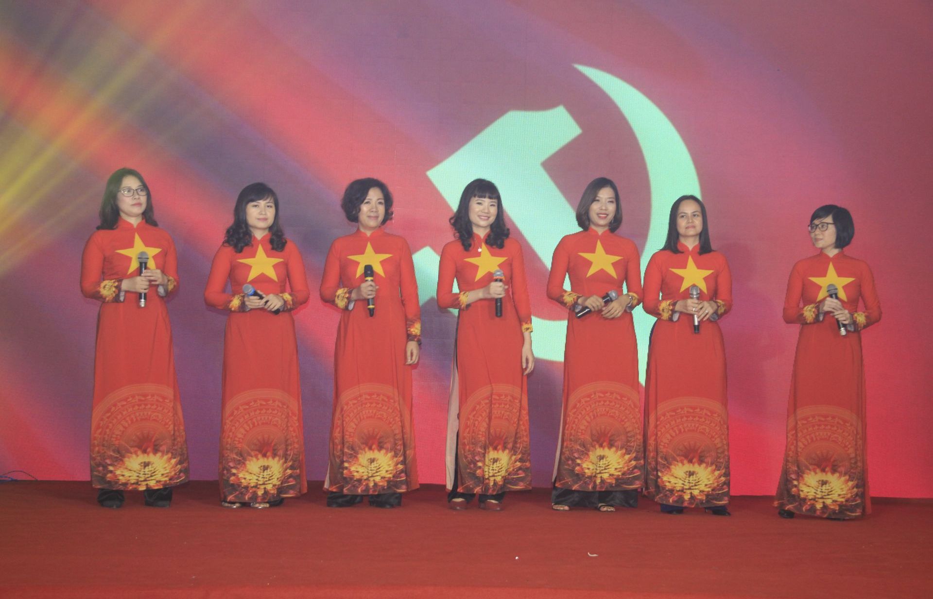 Hội diễn văn nghệ Kỷ niệm 70 năm Ngày Truyền thống Ban Đối ngoại Trung ương