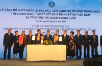 Lần đầu tiên sản phẩm sữa tươi của Việt Nam xuất khẩu sang thị trường Trung Quốc