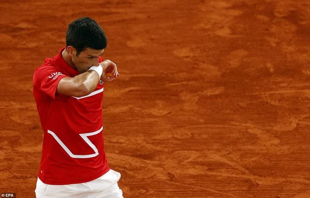 Djokovic bất lực trước Nadal quá mạnh trên sân đất nện Chung kết Roland Garros 2020: Báo giới quốc tế đồng loạt khen ngợi chiến thắng áp đảo của Rafael Nadal