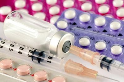 Đang uống thuốc tránh thai có nên tiêm vaccine Covid-19 AstraZeneca? Đang uống thuốc tránh thai có nên tiêm vaccine Covid-19 AstraZeneca?