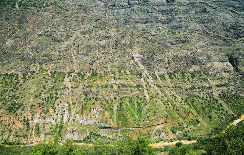Di sản thế giới UNESCO: Cảnh sắc thơ mộng 'độc nhất vô nhị' của tuyến đường sắt xuyên Iran