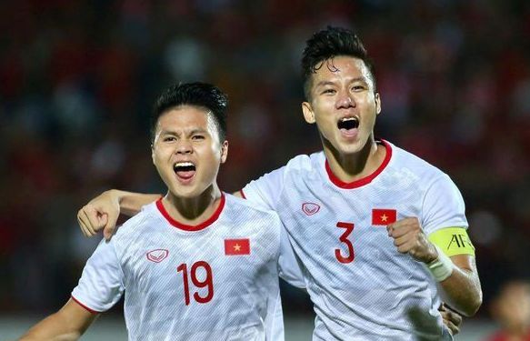 Khủng hoảng nhân sự hàng thủ, U22 Việt Nam sẽ bổ sung Quế Ngọc Hải dự SEA Games 30?