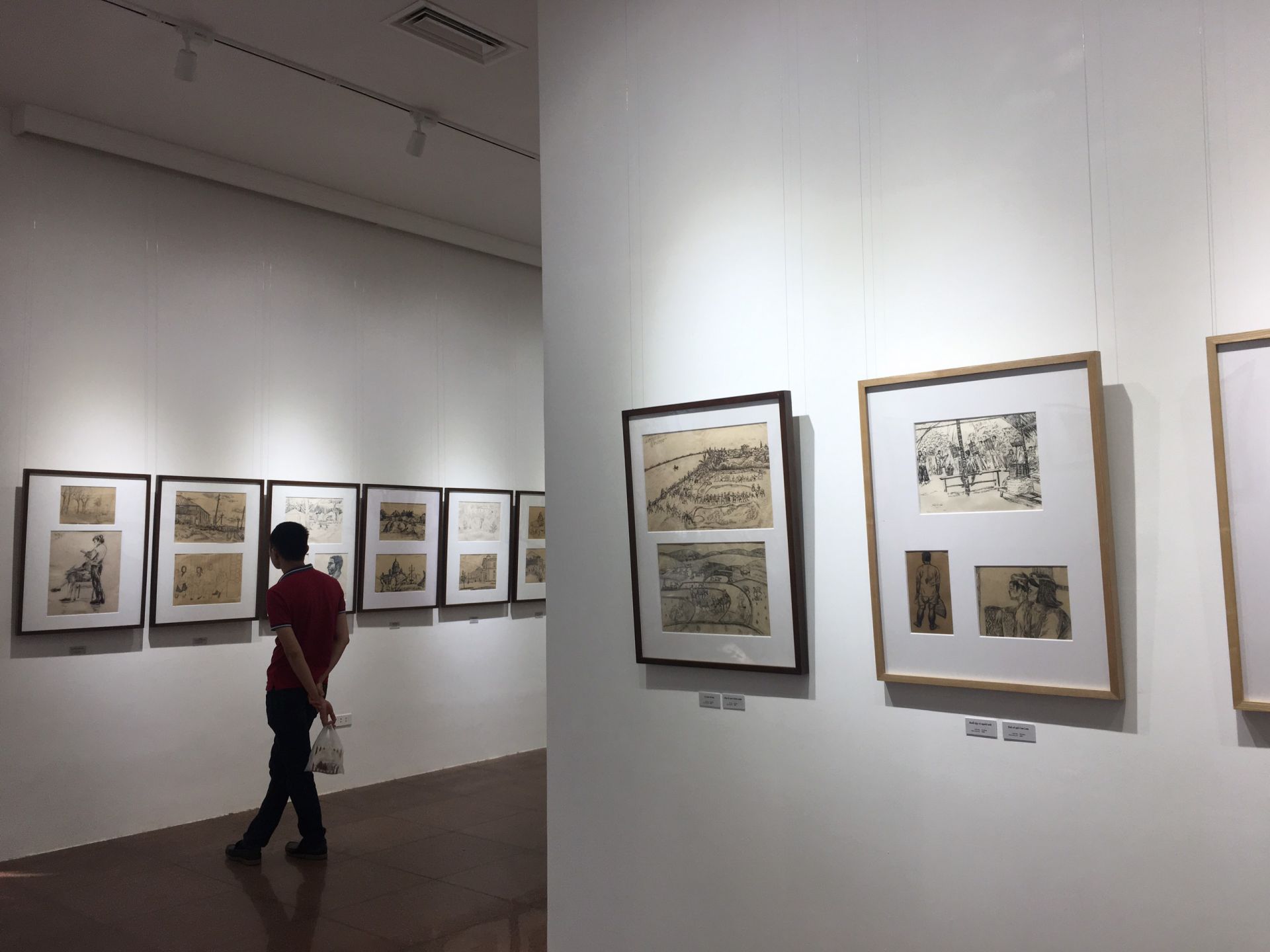 net thoi gian gia tai tranh ky hoa cua hoa sy ngo manh lan