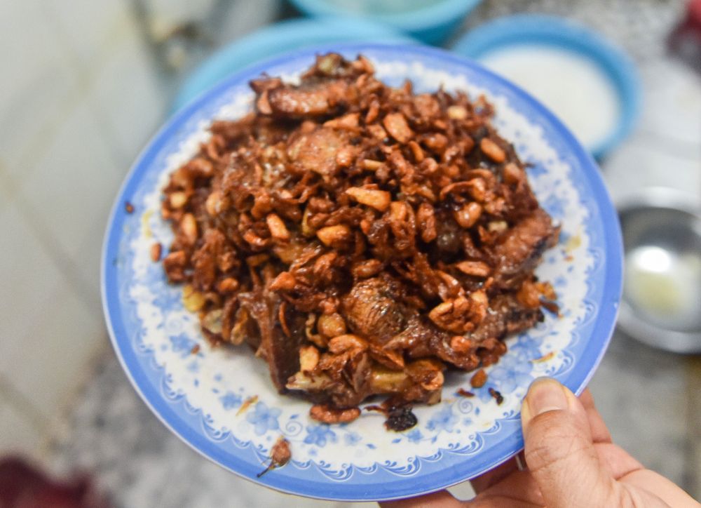 Ngan cháy tỏi Hà Nội: Từ món ngan luộc nhàm chán đến công thức trị giá cả tỷ đồng Ngan cháy tỏi Hà Nội: Từ món ngan luộc nhàm chán đến công thức trị giá cả tỷ đồng