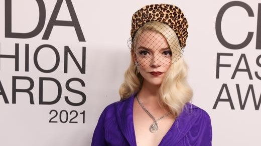 Thảm đỏ Lễ trao giải CFDA 2021: Quy tụ dàn sao, muôn màu muôn vẻ