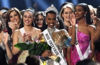 dan sao nu voi muon sac mau trang phuc tai oscar 2020