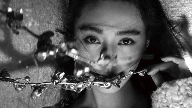 Sau 2 năm bị 'cấm sóng', Phạm Băng Băng chật vật quay lại Cbiz