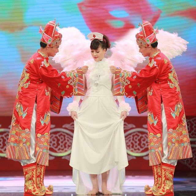 Cả khán giả lẫn nghệ sĩ đều mong muốn Táo Quân trở lại. Cả khán giả lẫn nghệ sĩ đều mong muốn Táo Quân trở lại.