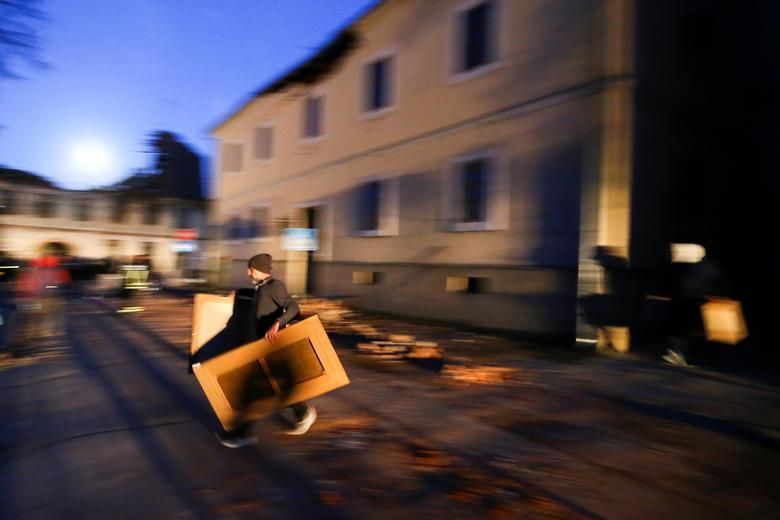 Cảnh tiêu điều, đổ nát sau 4 trận động đất mạnh làm rung chuyển Croatia