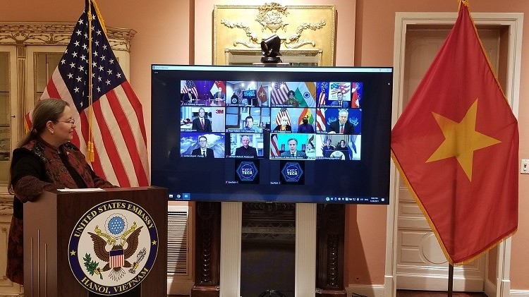 Công ty Australis Aquaculture nhận giải Doanh nghiệp xuất sắc của Ngoại trưởng Mỹ