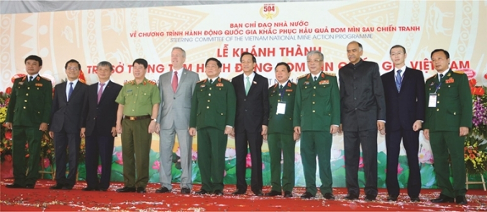 viet my chung tay khac phuc hau qua chien tranh bai 1 suc song noi vung dat chet