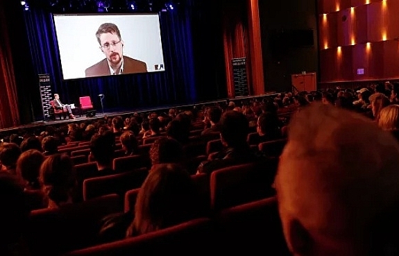 Lần đầu tiên cựu đặc vụ Snowden tiết lộ về FSB và cuộc sống ở Nga (kỳ 1)