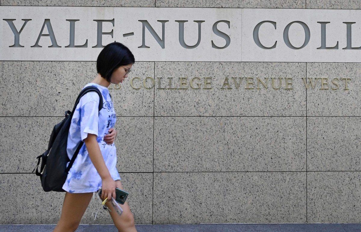 Lý do khiến các bậc cha mẹ Hong Kong muốn gửi con đến Singapore