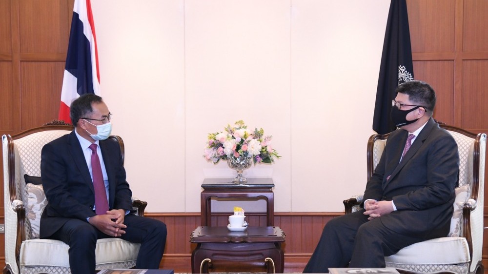 Đại sứ Phan Chí Thành chào xã giao Bí thư thường trực Bộ Ngoại giao Thái Lan Thani Thongphakdi