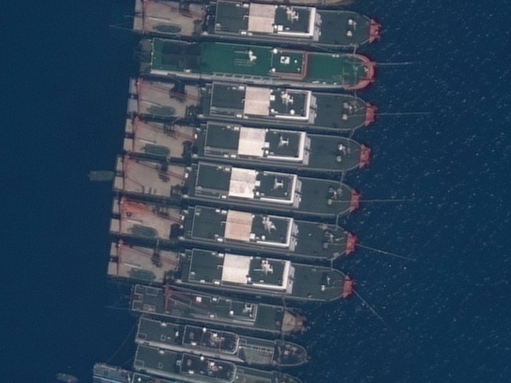 Tàu Trung Quốc tập kết ở Đá Ba Đầu: 'Khúc dạo đầu' của chiến thuật cắt lát salami mới trên Biển Đông?