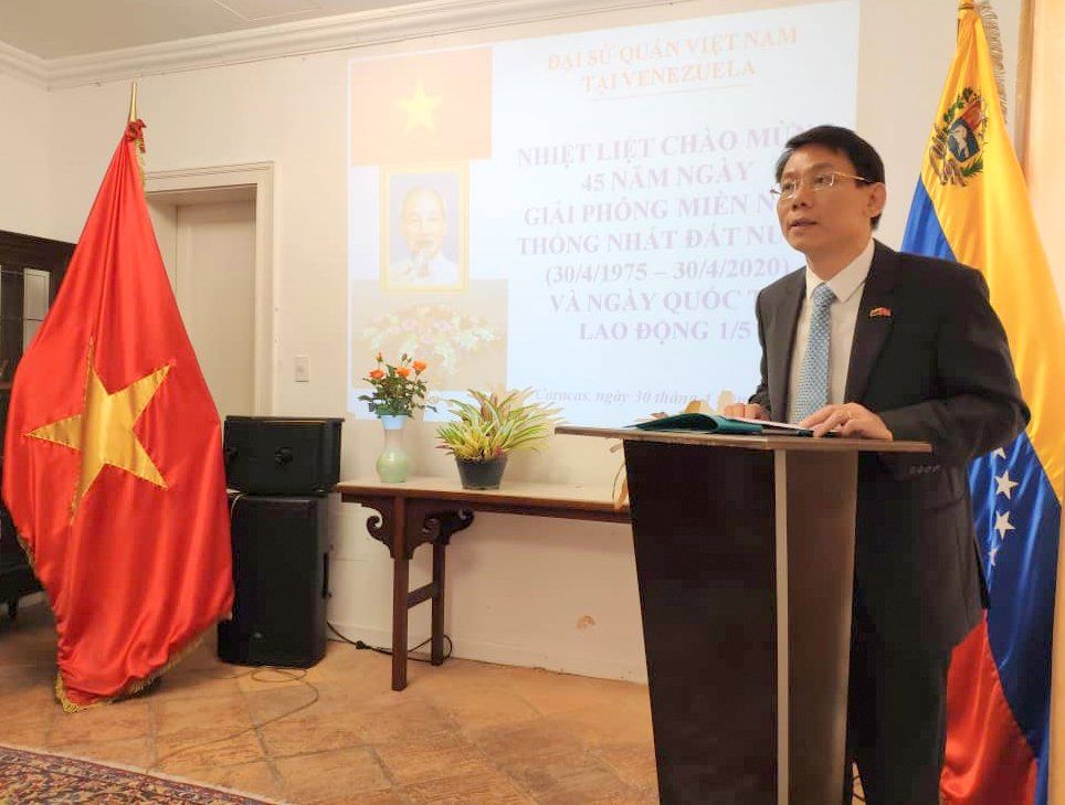 dai su quan viet nam tai venezuela to chuc le ky niem 45 nam ngay giai phong mien nam thong nhat dat nuoc