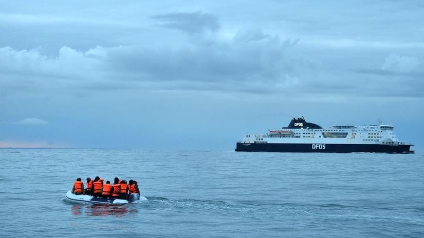 Đại sứ quán Việt Nam tại Bỉ thông tin về việc người Việt được giải cứu trên biển khi vượt biên sang Anh