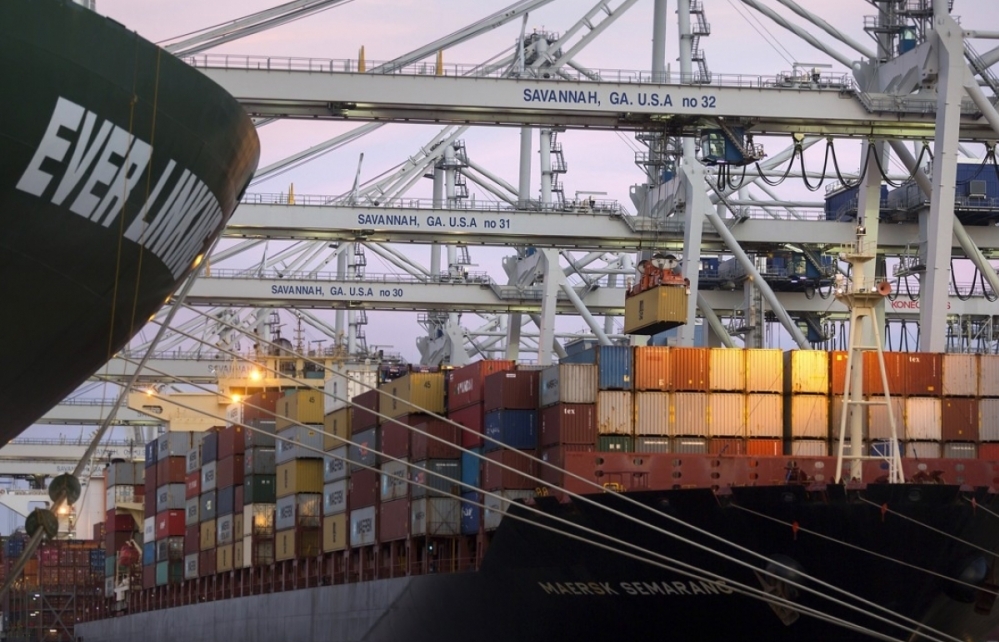 Mỹ, Trung Quốc bắt đầu áp mức thuế mới đối với hàng hóa nhập khẩu của nhau