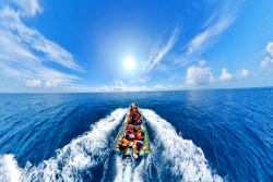 Phóng sự ảnh: Đường tới trường sa