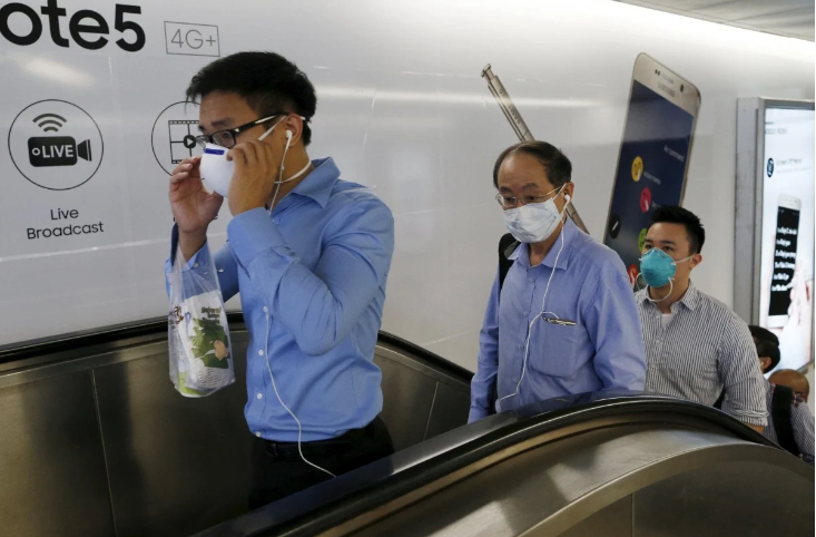 gian nan tim loi giai cho bai toan viec lam tai singapore hau dich covid 19