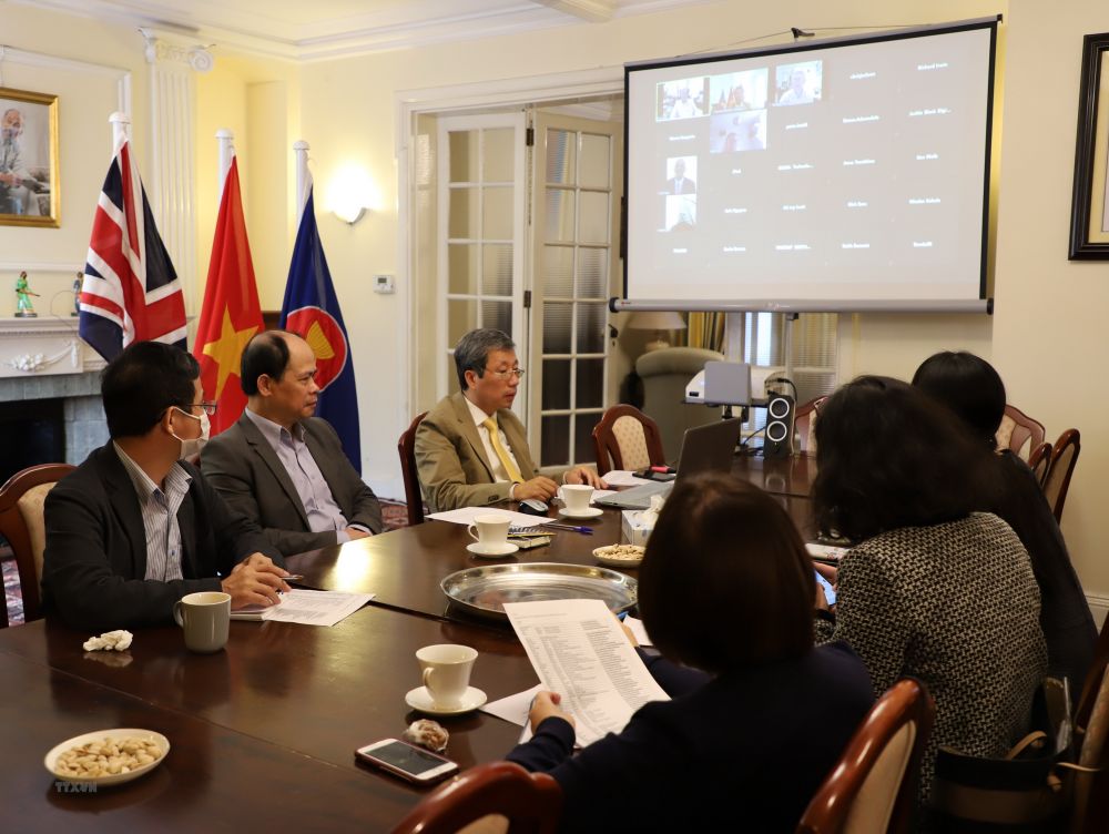 Đại sứ Trần Ngọc An Ngày càng nhiều doanh nghiệp Anh quan tâm đến thị trường Việt Nam dai su tran ngoc an ngay cang nhieu doanh nghiep anh quan tam den thi truong viet nam