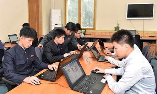 phat tan ma doc va tan cong ngan hang quoc te ba nhom tin tac trieu tien bi my trung phat