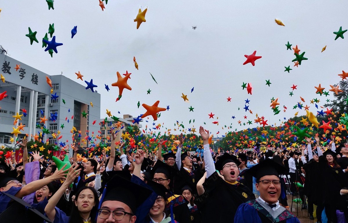 Trung Quốc: Áp lực duy trì ‘việc làm ổn định’ giữa thương chiến với Mỹ